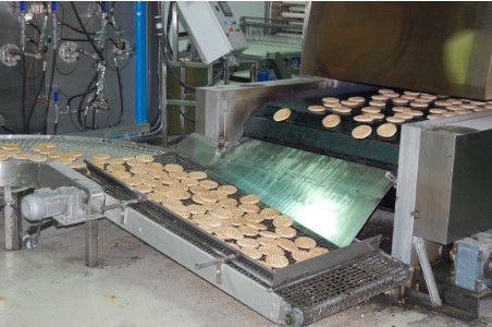 購入 完全な自動ピタの生産ラインこね粉の広がるシステムとの850のMmベルトの幅 オンライン製造