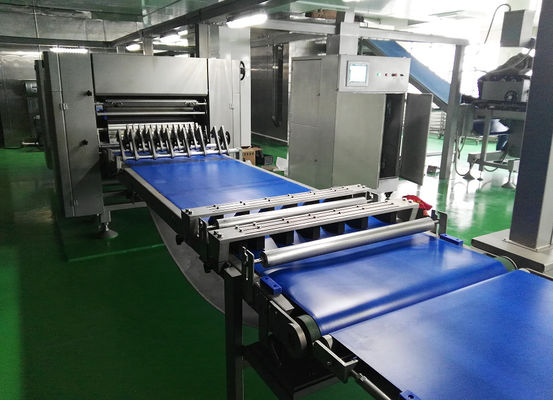 購入 二重ローラー装置との多機能のこね粉のラミネータ機械3500 Pcs/Hr容量 オンライン製造