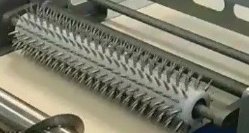 購入 PLCはさまざまなサイズ ピザを作るためのピザ基盤の補強システムが付いているピザ生産ラインを制御しました オンライン製造