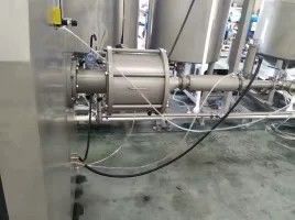 購入 800kgのスポンジ ケーキの通気機械はスイス ロールおよび他のスポンジ ケーキのために出力しました オンライン製造